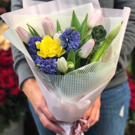 Букет с тюльпанами «Проталинка» от интернет-магазина «Lady fleur 63» в Тольятти