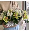 Композиция в корзине с орхидеями «Дыхание весны» 1